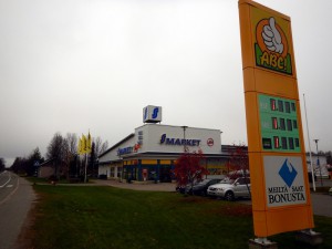 097_benzinka_iii_market.jpg